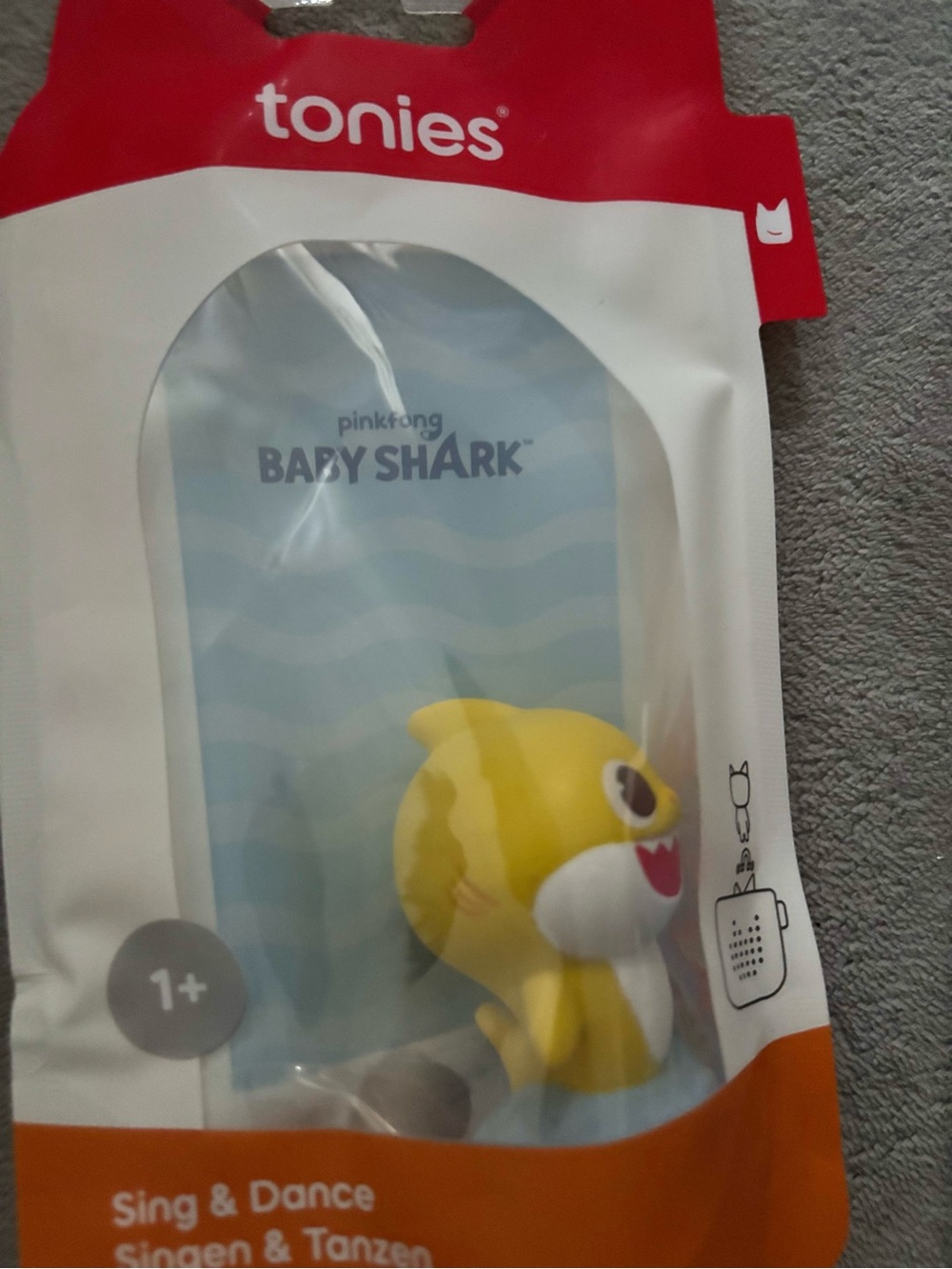 Tonies Baby Shark Sing & Dance Figure - Yellow